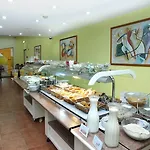 Center By Umbral פורטימאו