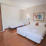 Center By Umbral מלון 2*