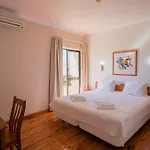 מלון Center By Umbral 2*