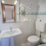 מלון Center By Umbral 2*