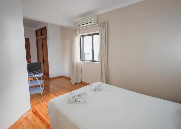 Center By Umbral 2* Portimão