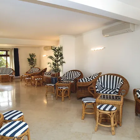 Center 2* بورتيماو