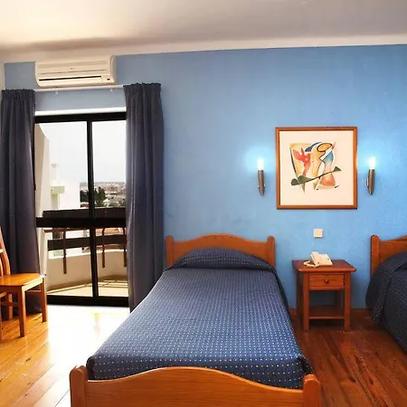 Center Hotel 2*