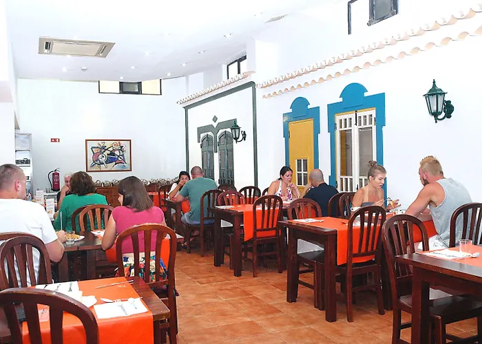 Center By Umbral 2* Portimão