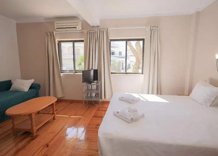 Center By Umbral Hotell 2*